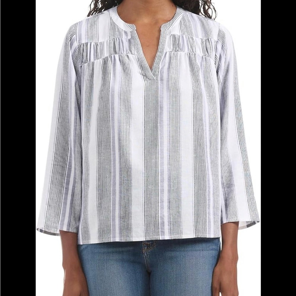 Splendid White and Gray 3/4 Sleeve Boxy Blouse